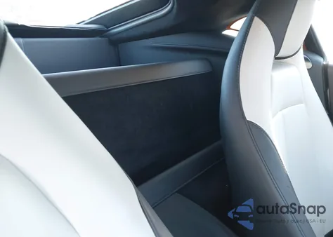 2021 Aston Martin Vantage from USA, damaged, VIN SCFSMGAW2MGN05660